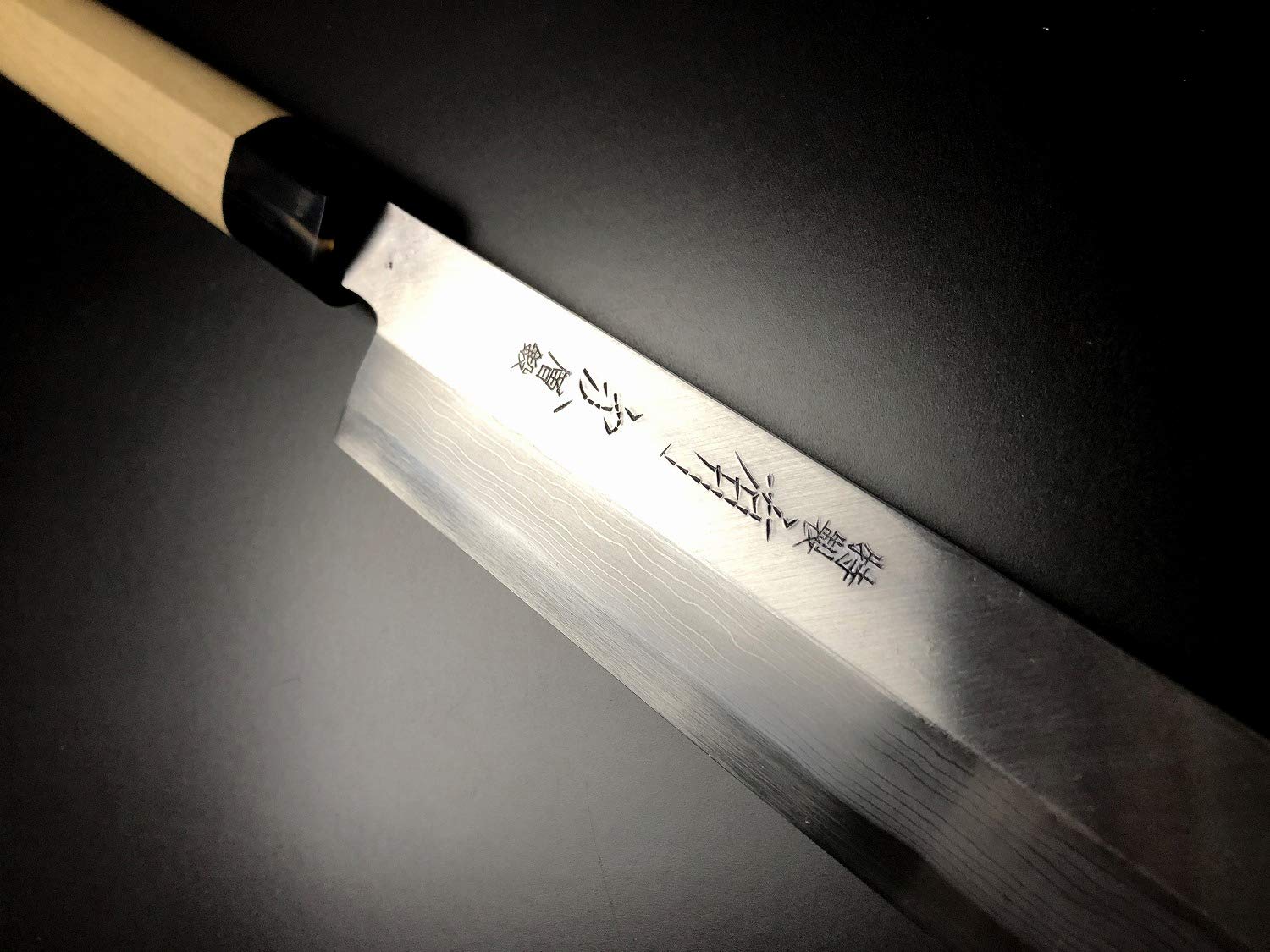 Amazon | 有次 包丁 層鍛切付型 柳刃 330mm 青鋼2 築地 ARITSUGU 柄 名